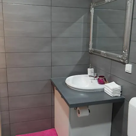 Hedona アパート プーラ